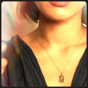 Stilnest Chloris Flower Tag Necklace in Rose Gold